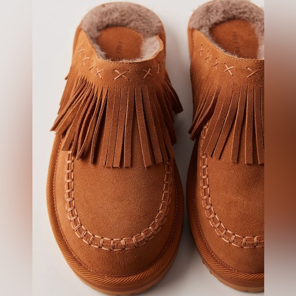 New Free People Fallon Fringe Mules - Picture 4 of 7